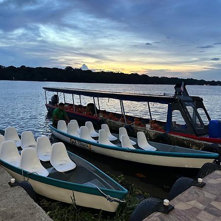 Hostel Tortuguero 7Backpackers Eksteriør billede